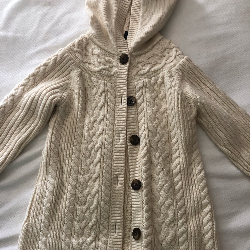 Gap cable sweater 4T